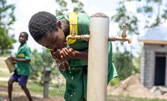 Четыре миллиарда человек испытывают острую нехватку воды как минимум один месяц в году.